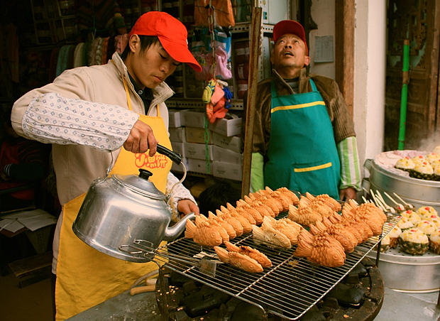 小鱼饼和老板